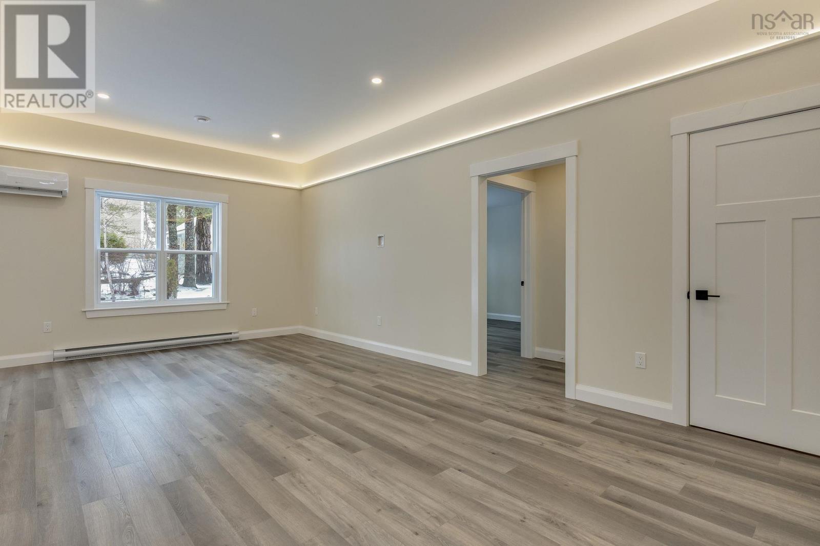 10 Peterson Street Property Photo 20