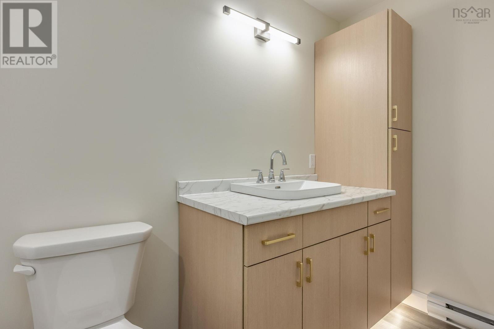 10 Peterson Street Property Photo 26
