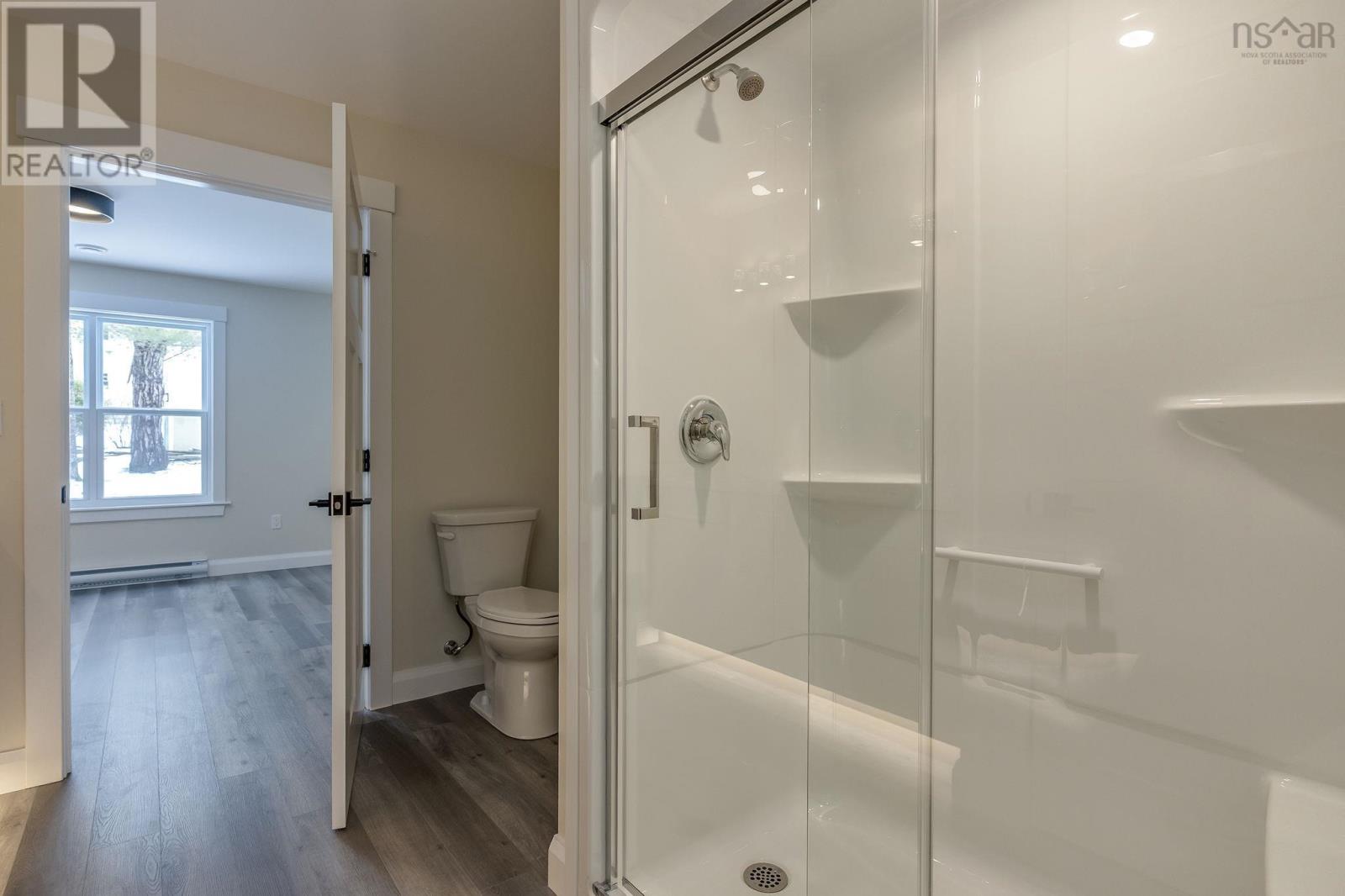 10 Peterson Street Property Photo 30