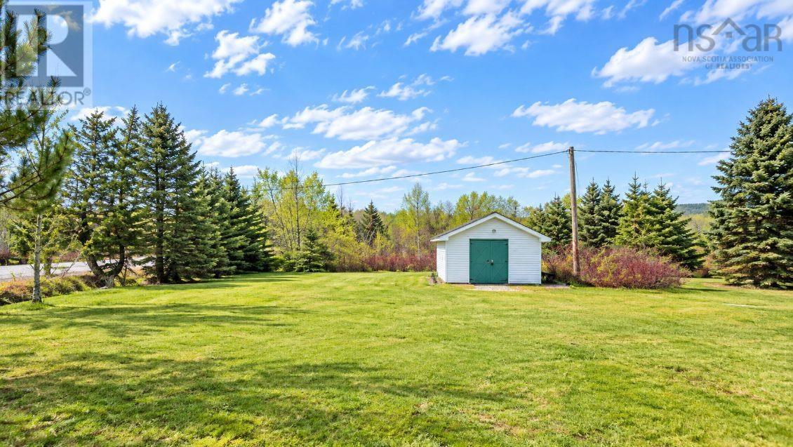 296 Valley Road Property Photo 3