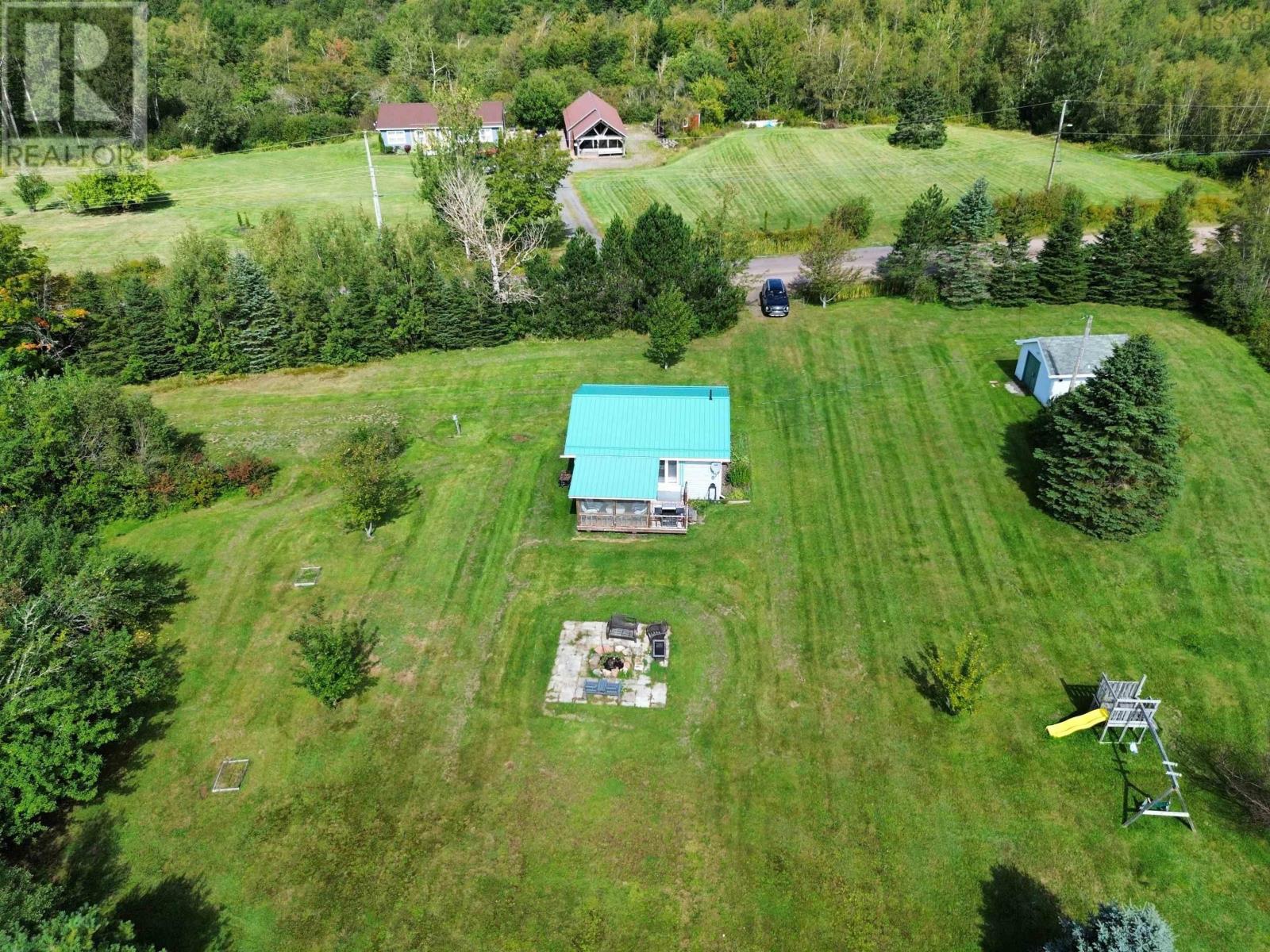 296 Valley Road Property Photo 11