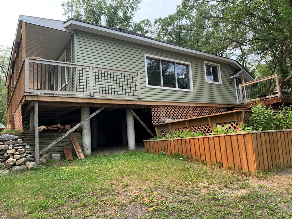 135 Davidson Drive Property Photo 4