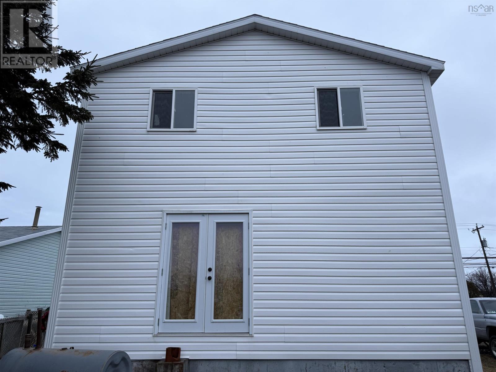 3792 Ellsworth Avenue Property Photo 6