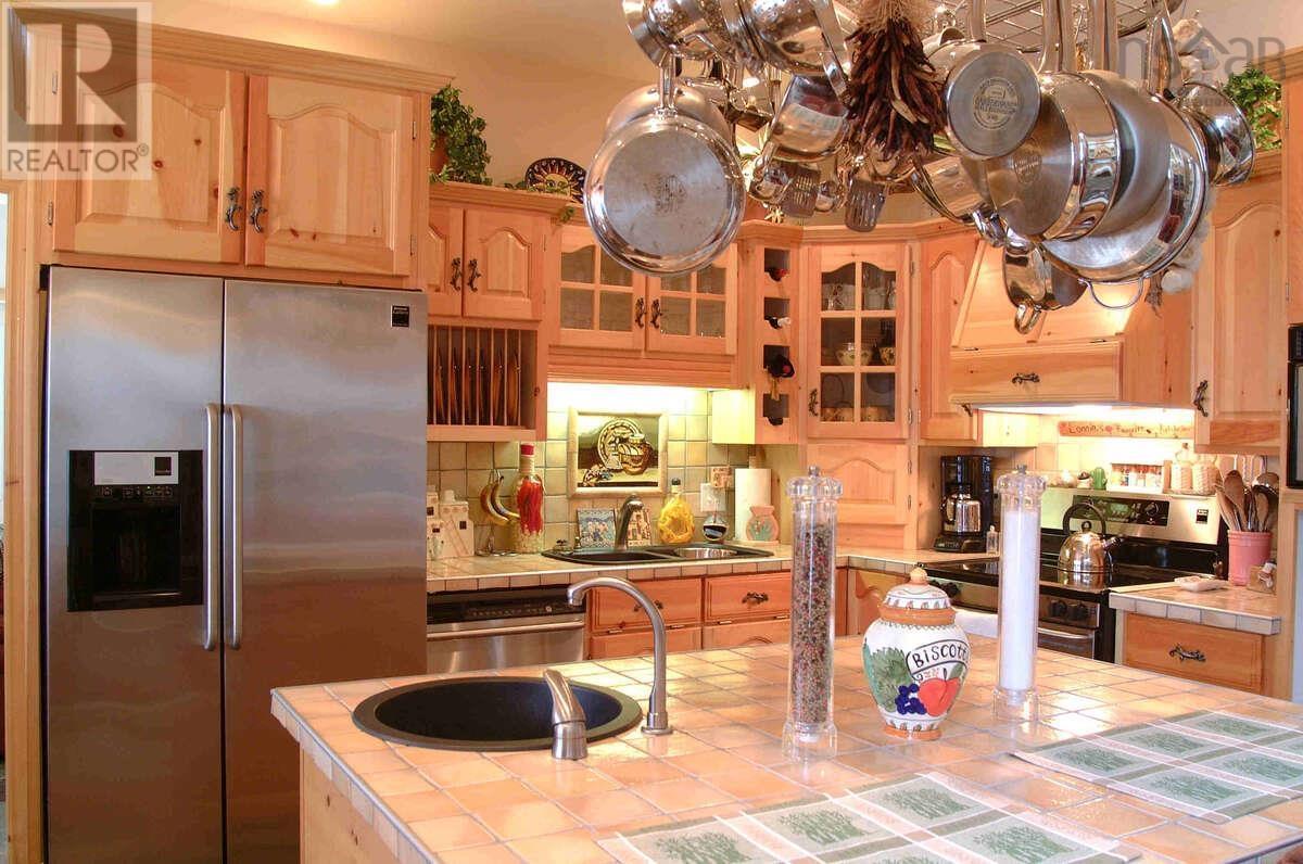 45227 Cabot Trail Property Photo 14