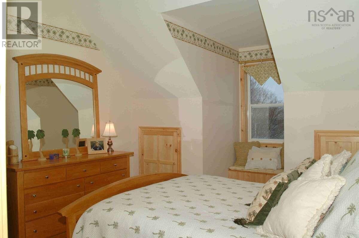45227 Cabot Trail Property Photo 24