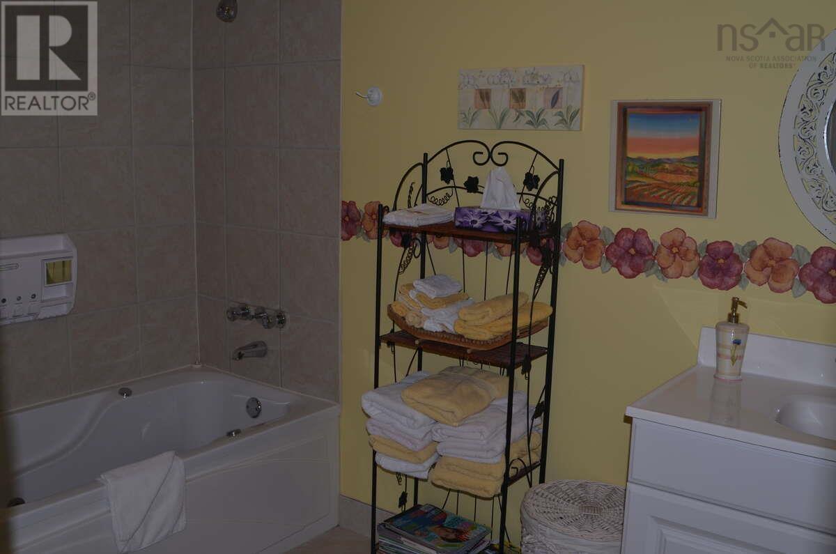 45227 Cabot Trail Property Photo 40