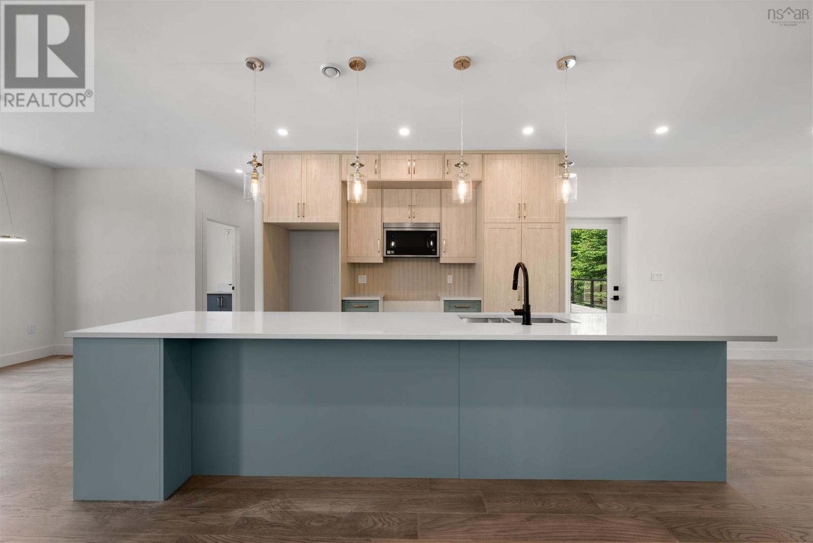 171 Carnoustie Drive Property Photo 4