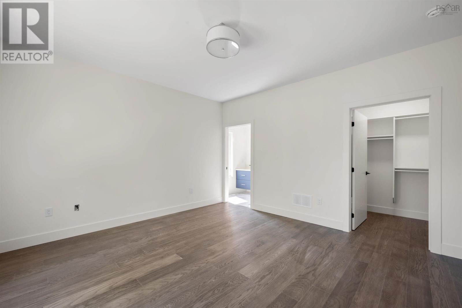 171 Carnoustie Drive Property Photo 13