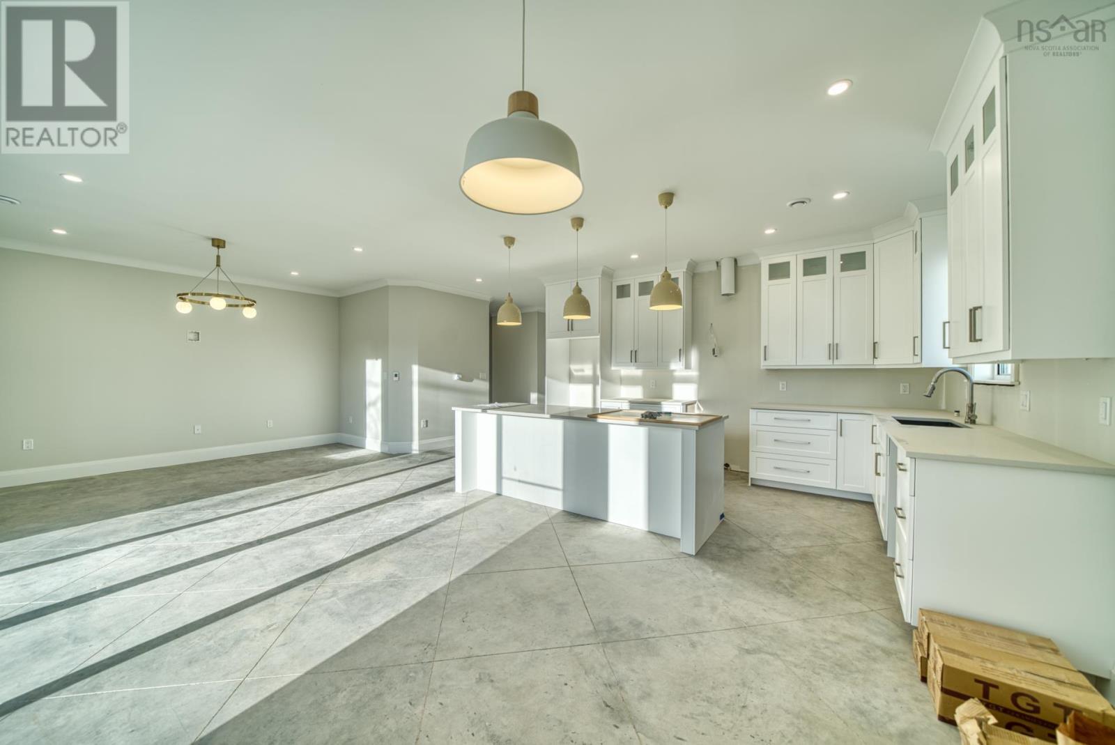 17 Soleil Crescent Property Photo 25