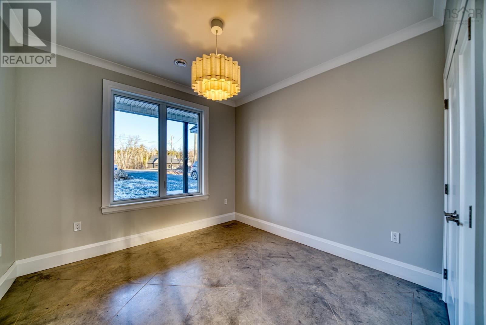 17 Soleil Crescent Property Photo 28