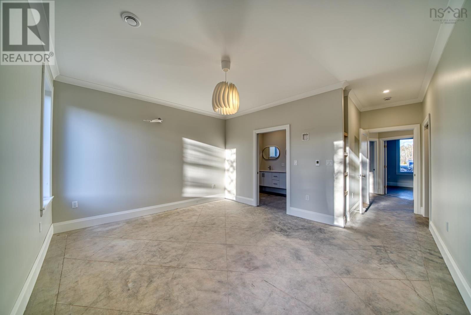 17 Soleil Crescent Property Photo 31
