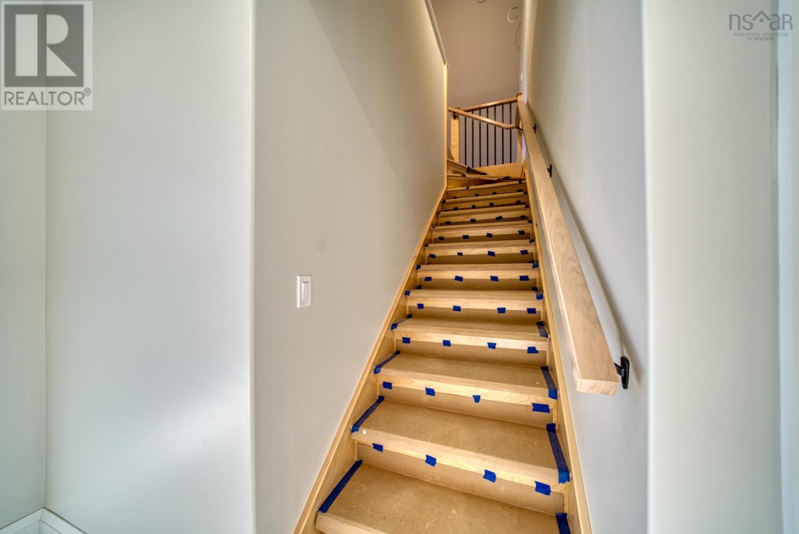 17 Soleil Crescent Property Photo 36