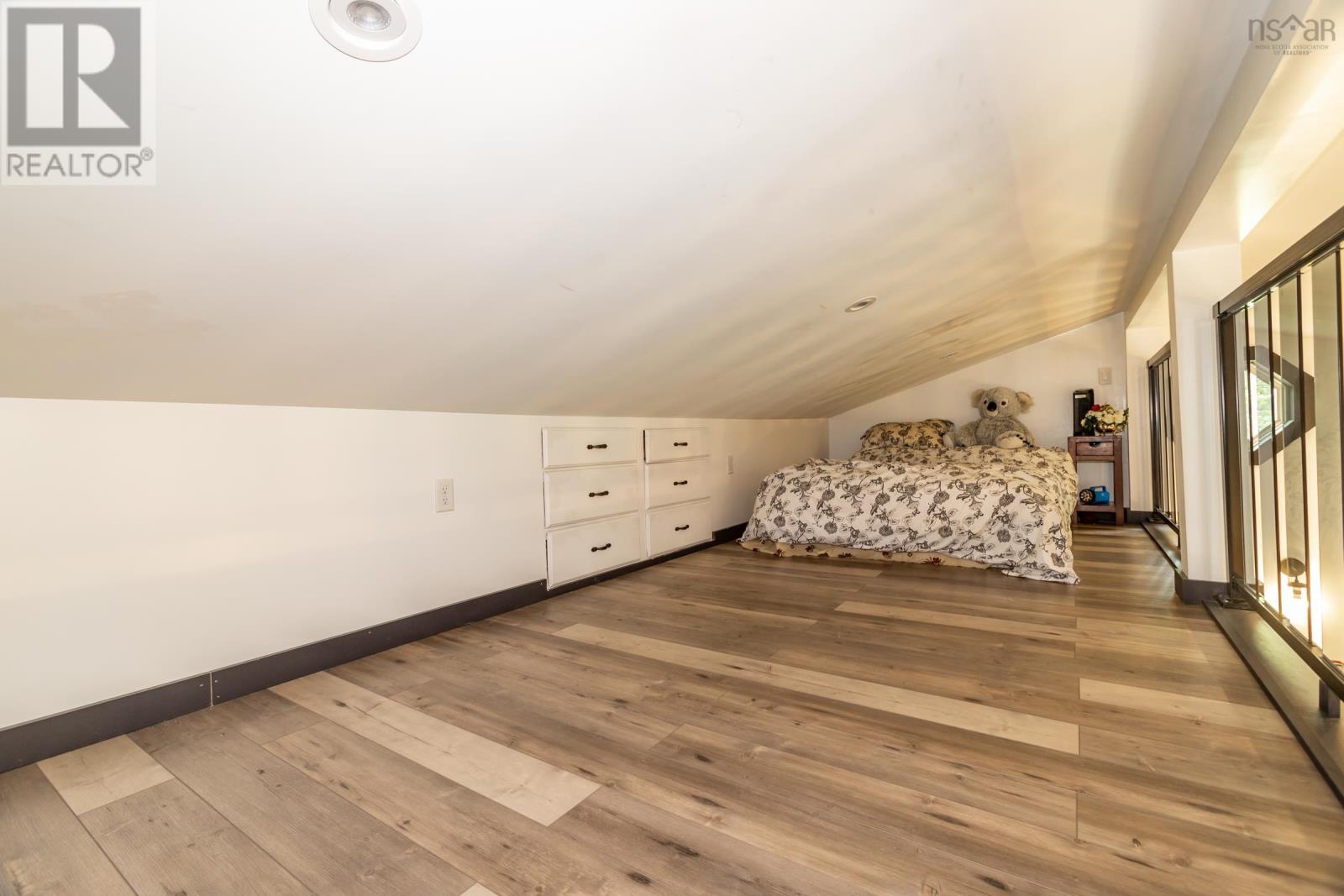 2546 Virginia Road Property Photo 22