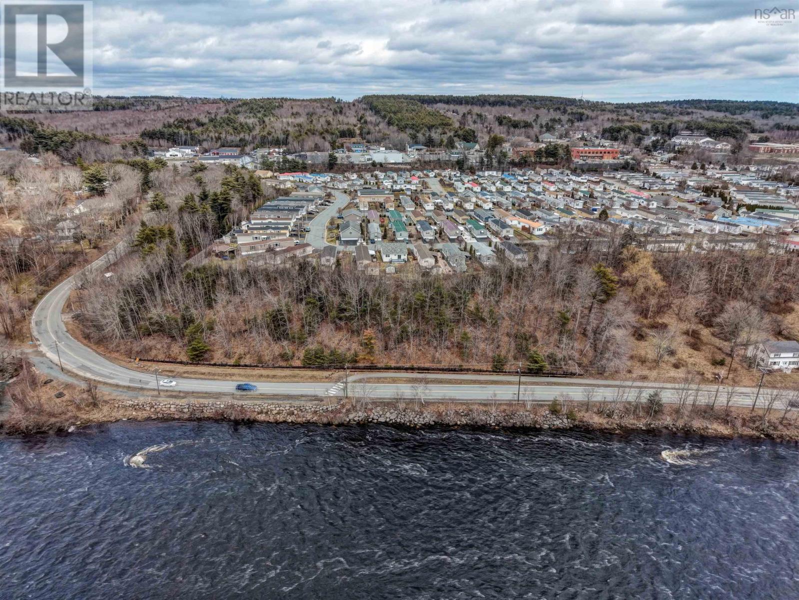 726 Lahave Street Property Photo 3