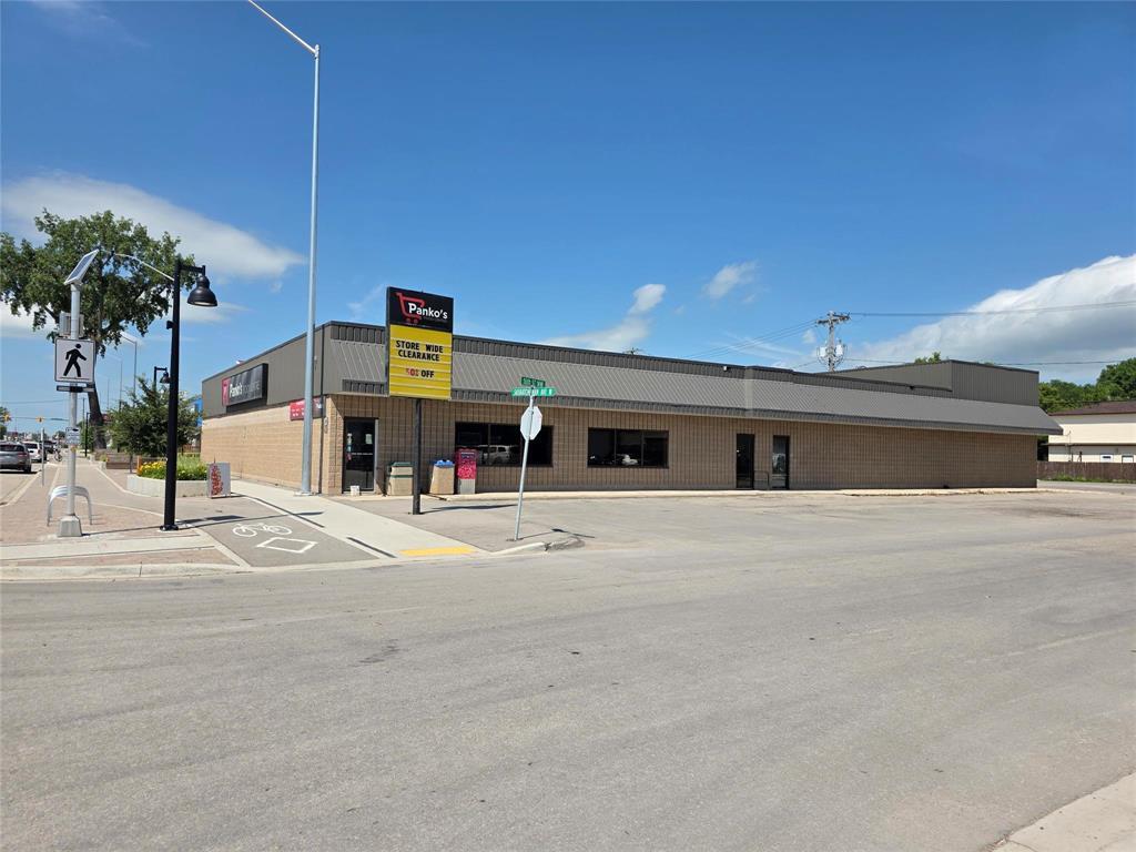 1630 Saskatchewan Avenue W