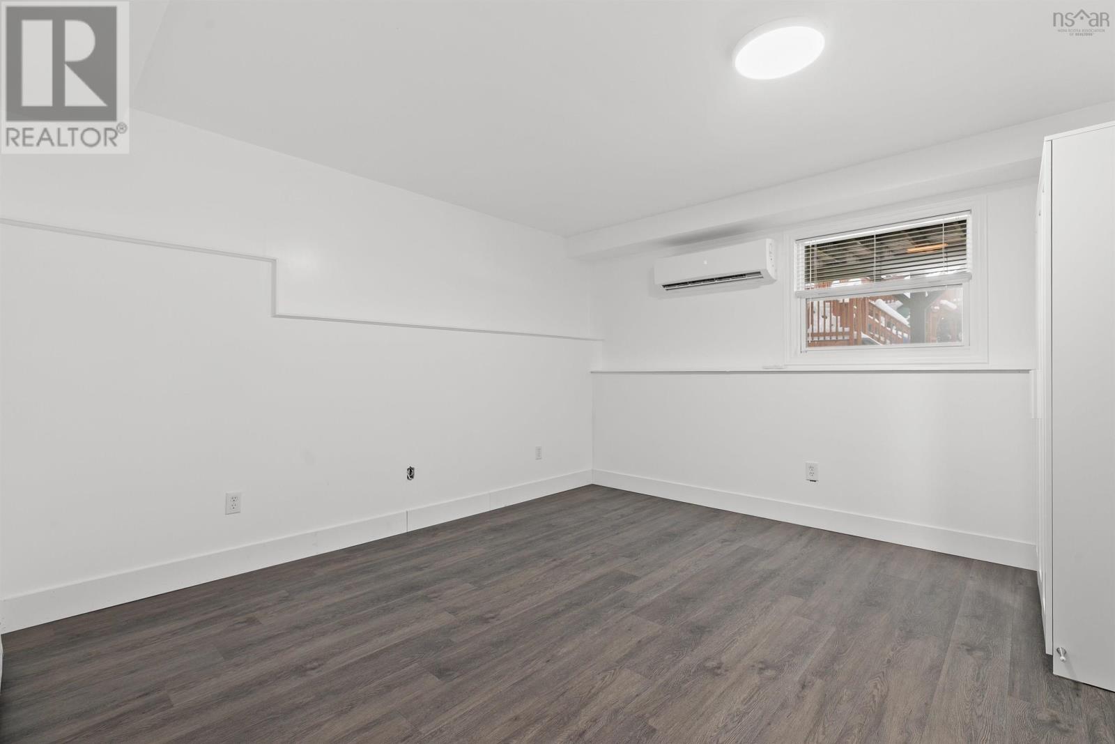 252 Gleneagles Drive Property Photo 30