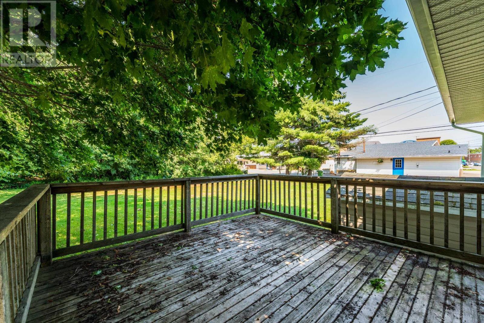 437 Main Street Property Photo 8