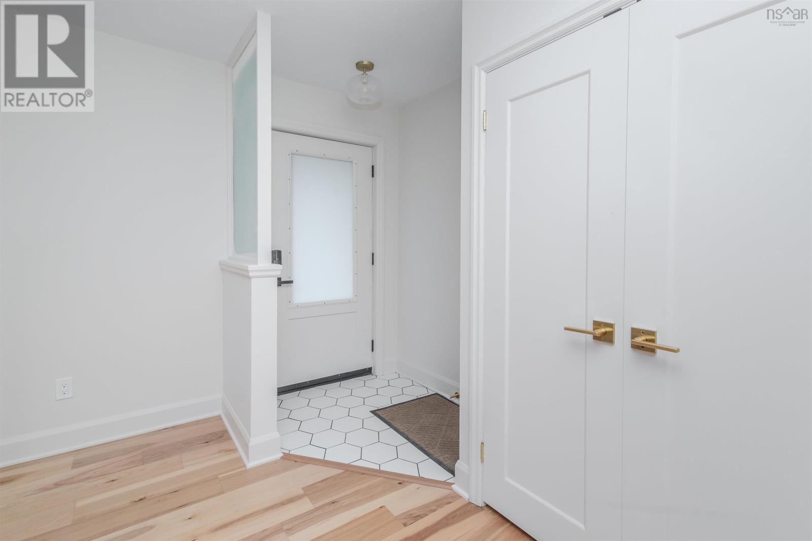 19 Louisa Street Property Photo 6