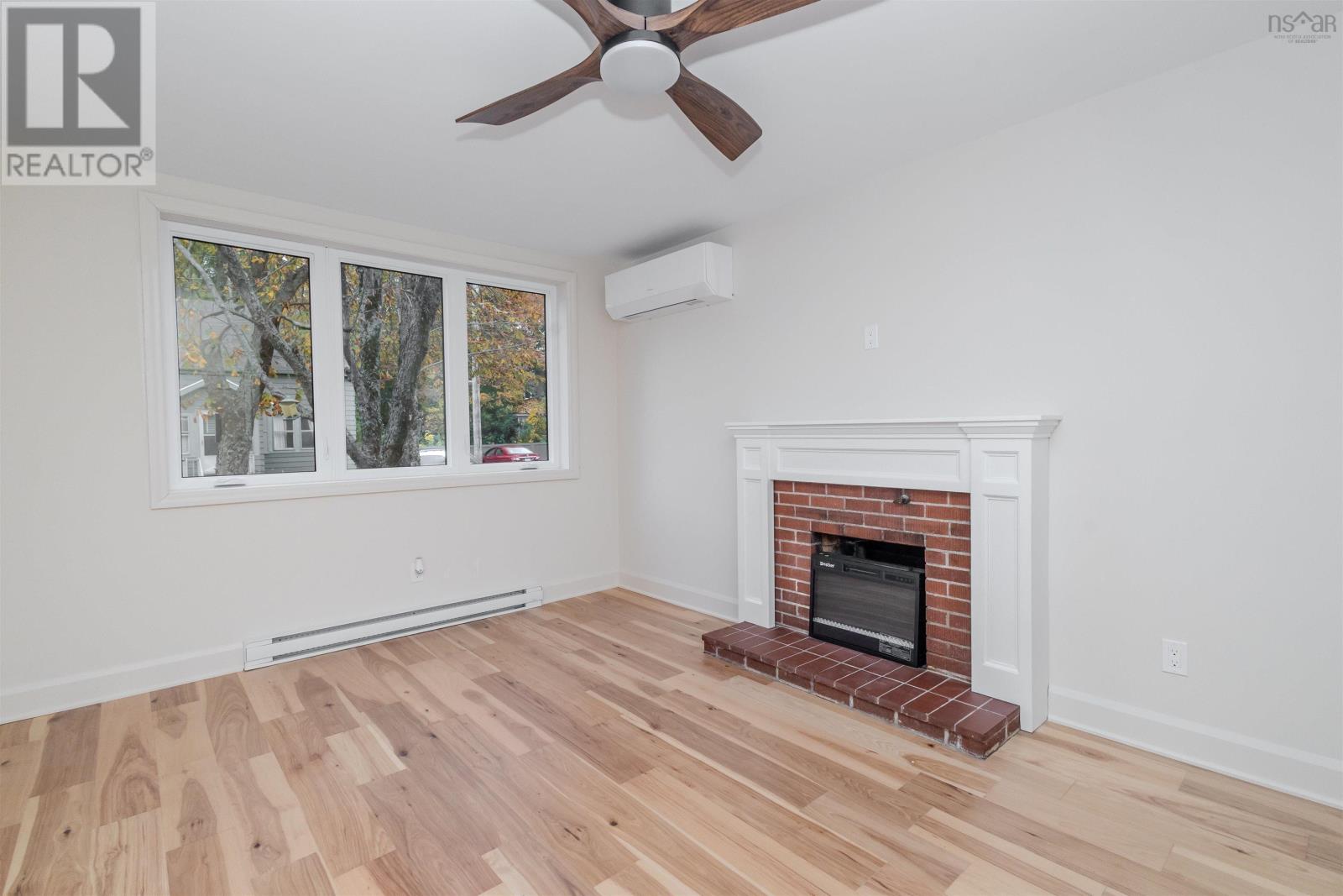 19 Louisa Street Property Photo 8