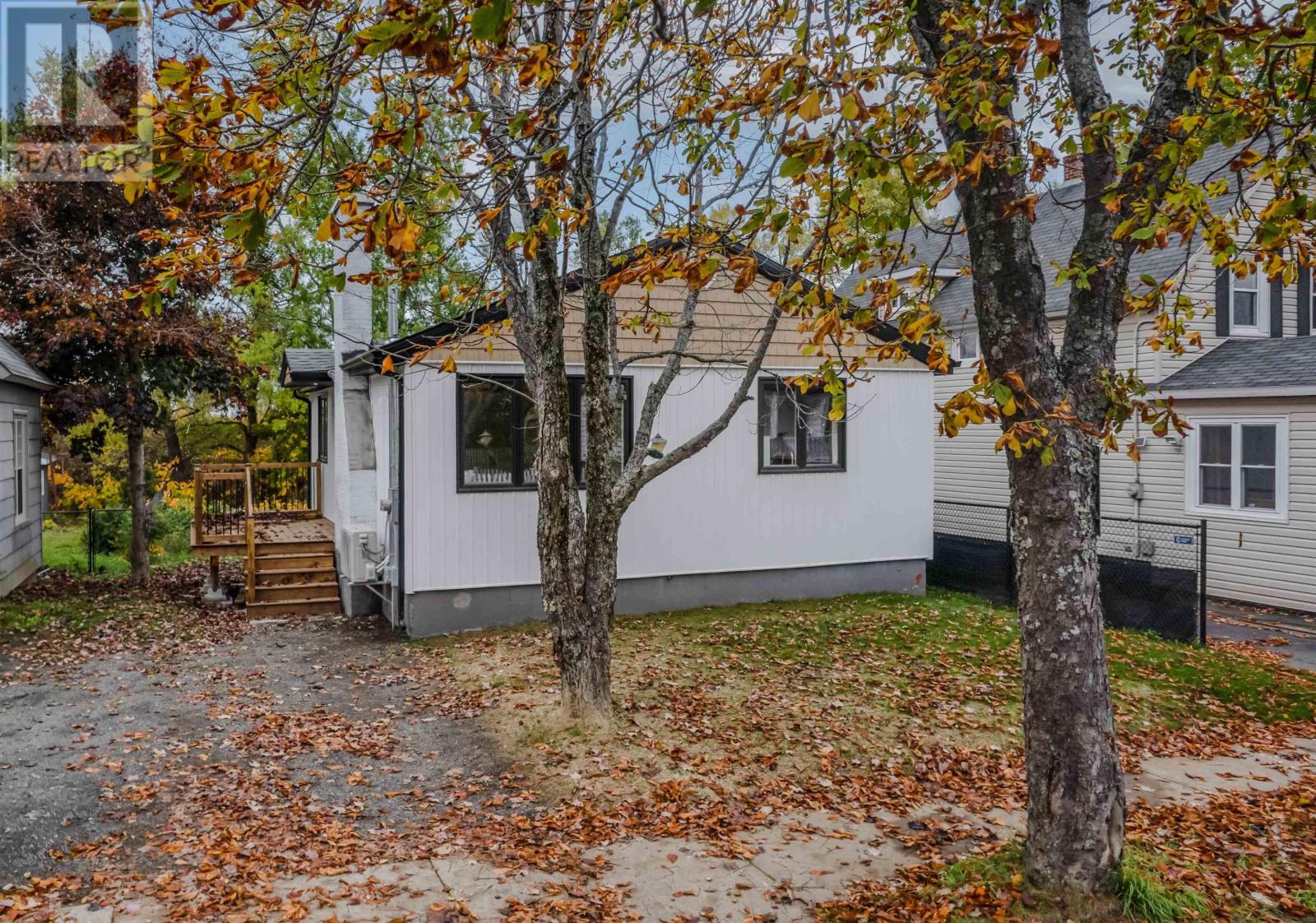 19 Louisa Street Property Photo 28
