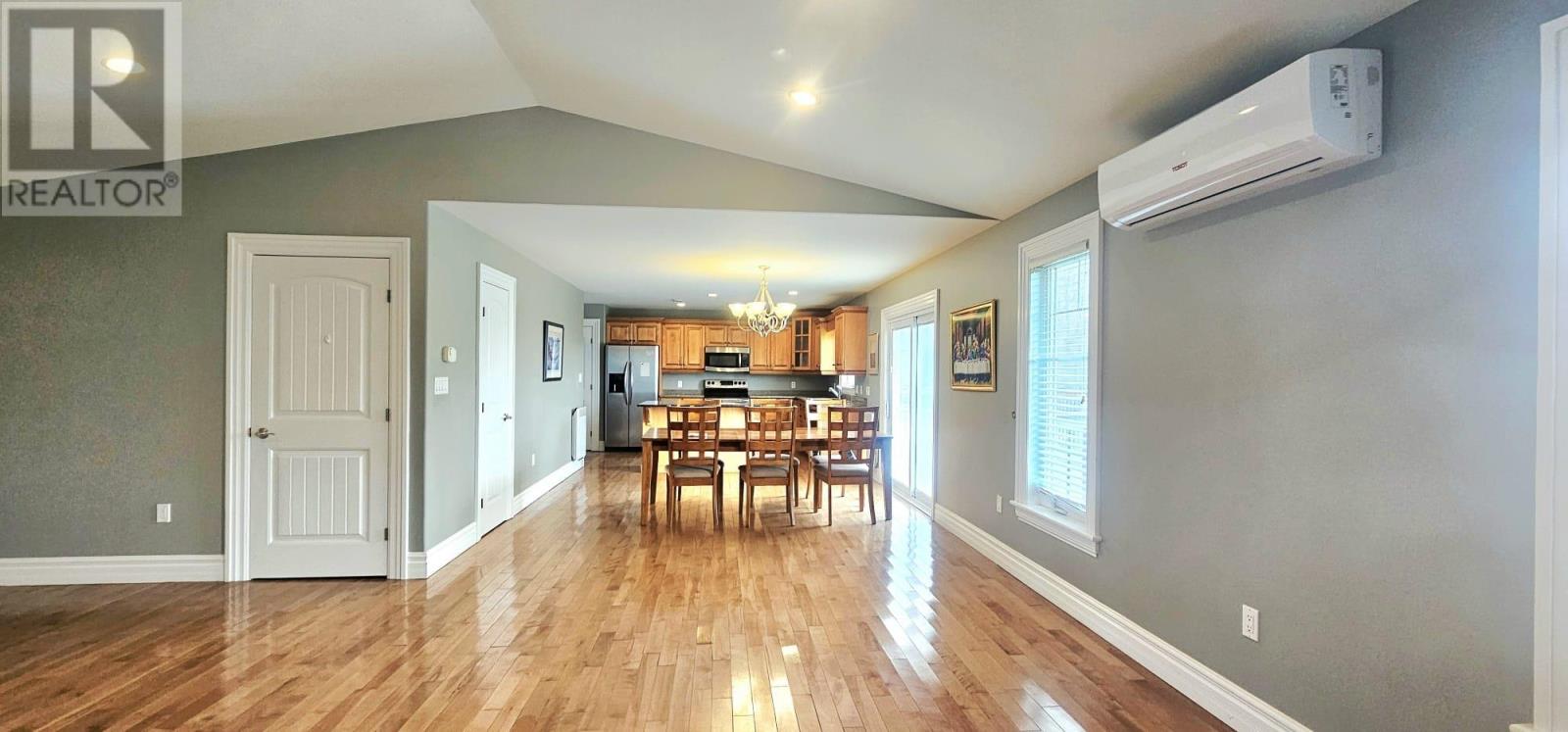 53 Bonavista Avenue Property Photo 8