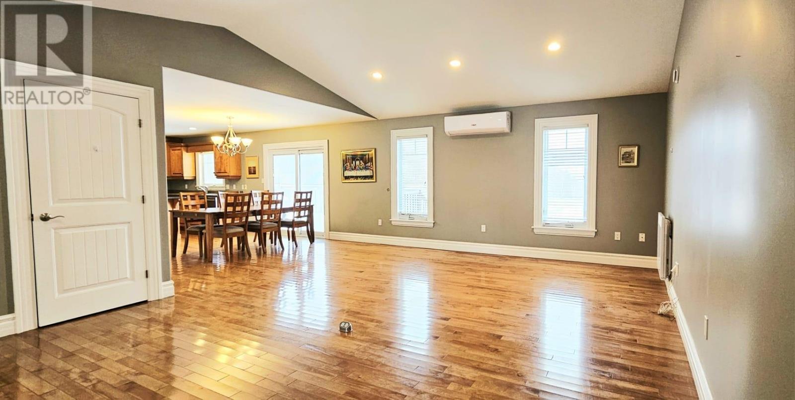 53 Bonavista Avenue Property Photo 14
