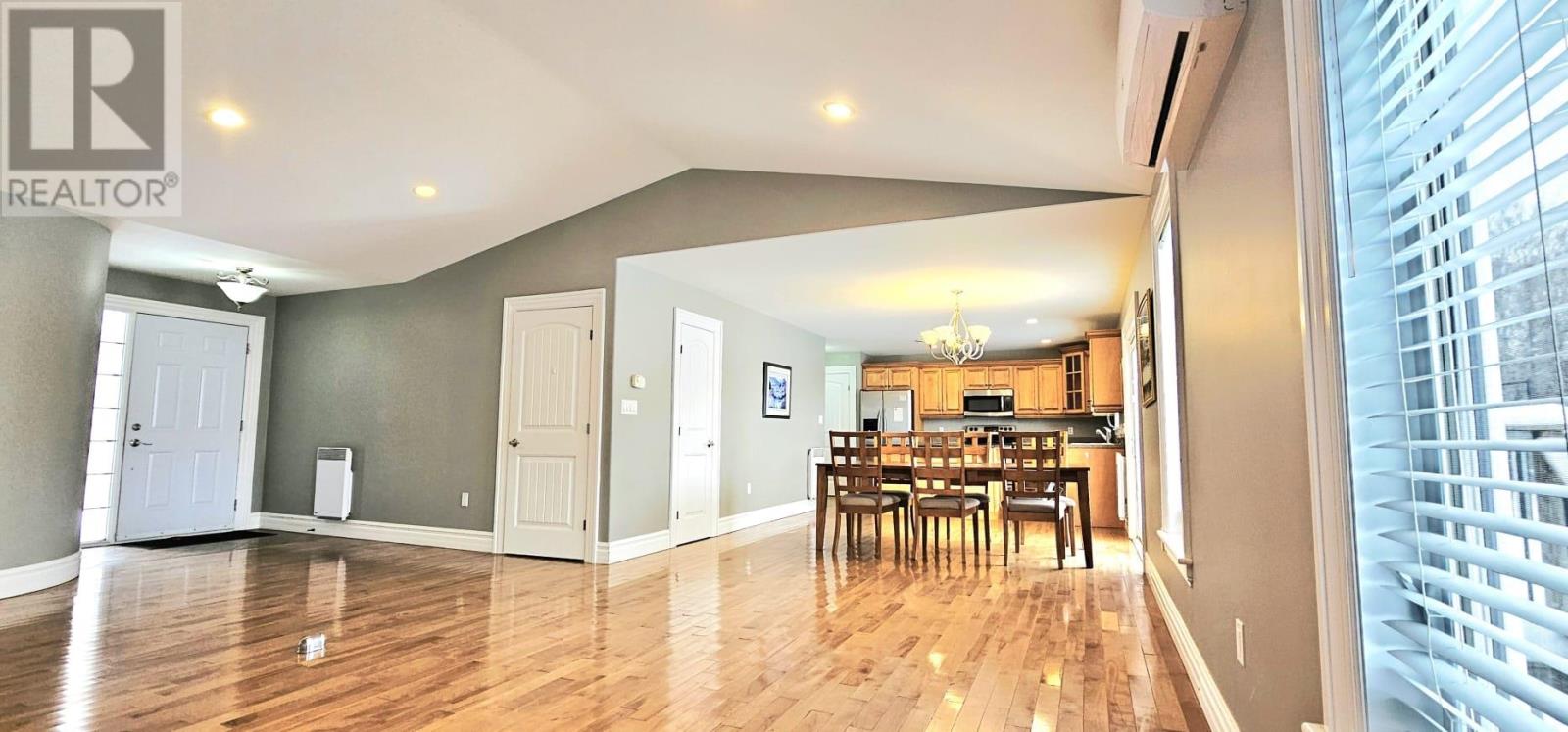 53 Bonavista Avenue Property Photo 16