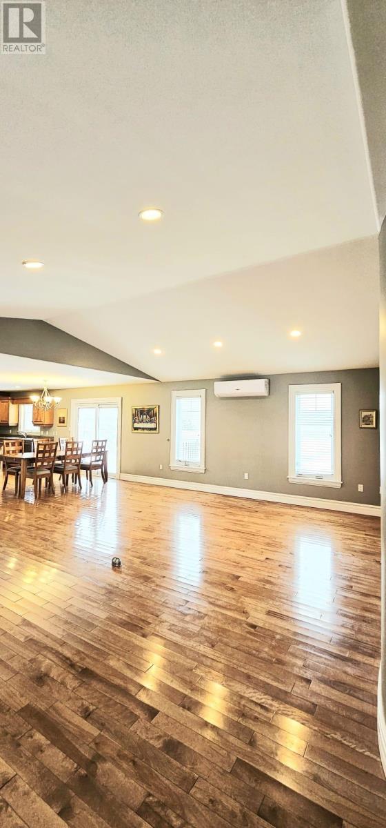 53 Bonavista Avenue Property Photo 19