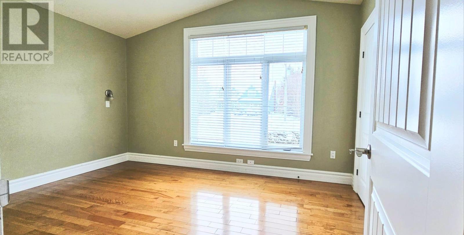 53 Bonavista Avenue Property Photo 21