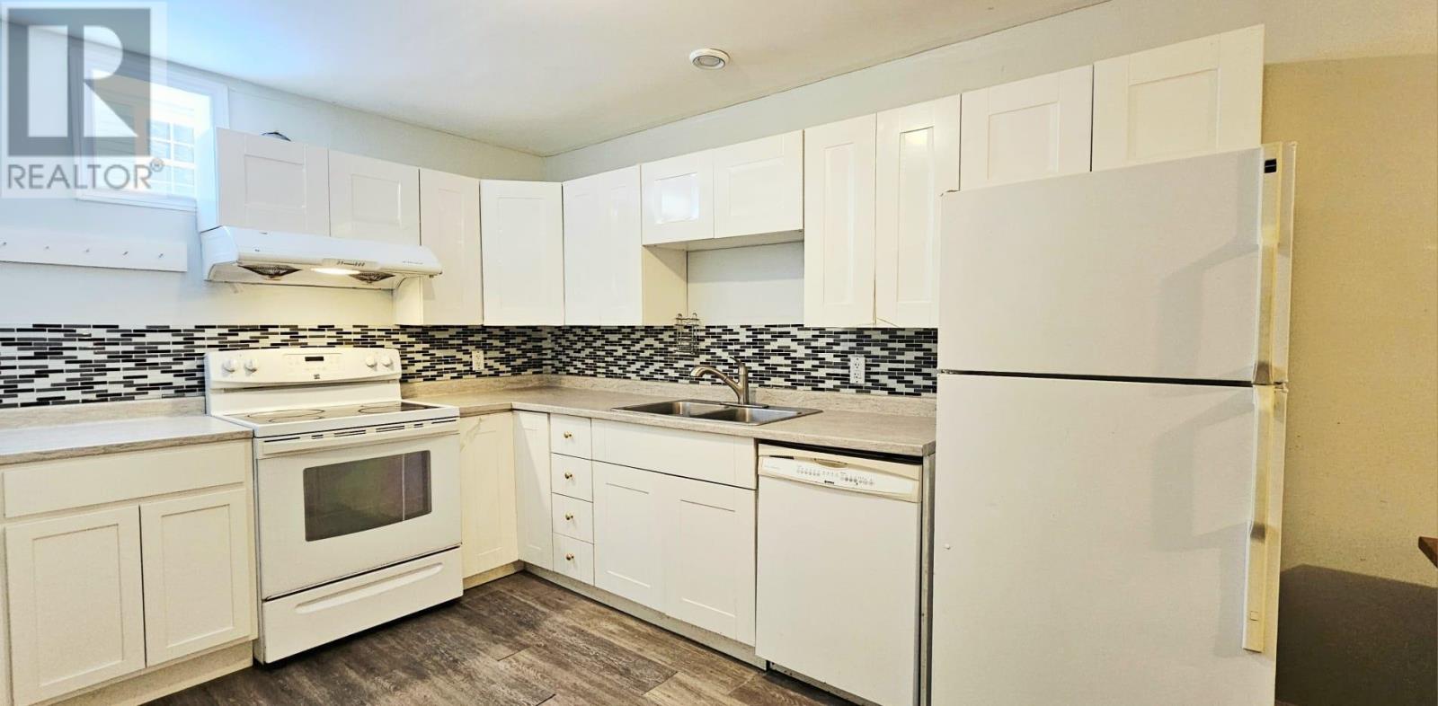 53 Bonavista Avenue Property Photo 38