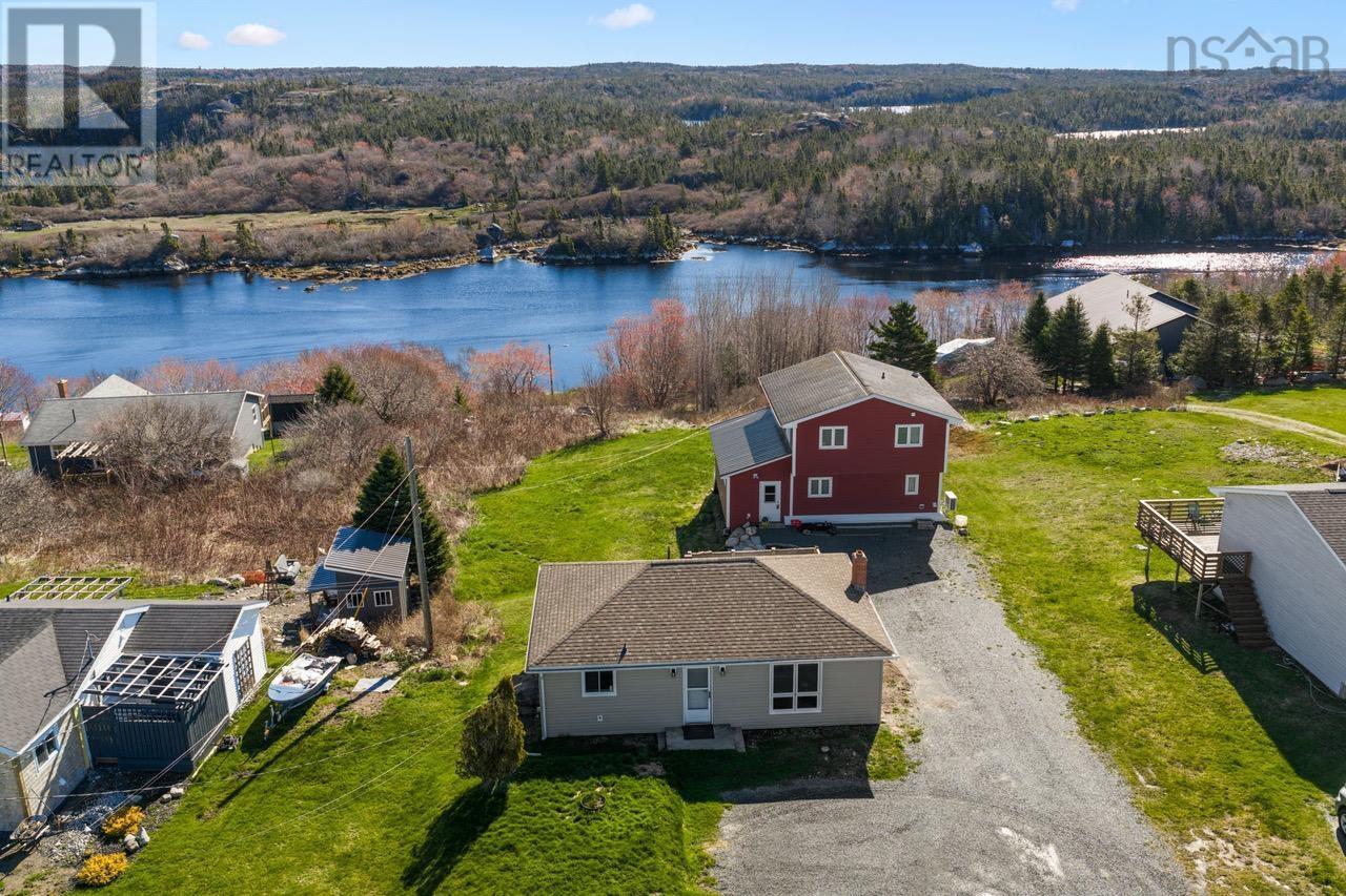 1454 Terence Bay Road Property Photo 2