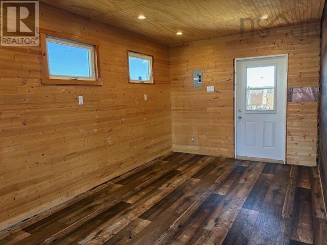 1454 Terence Bay Road Property Photo 6