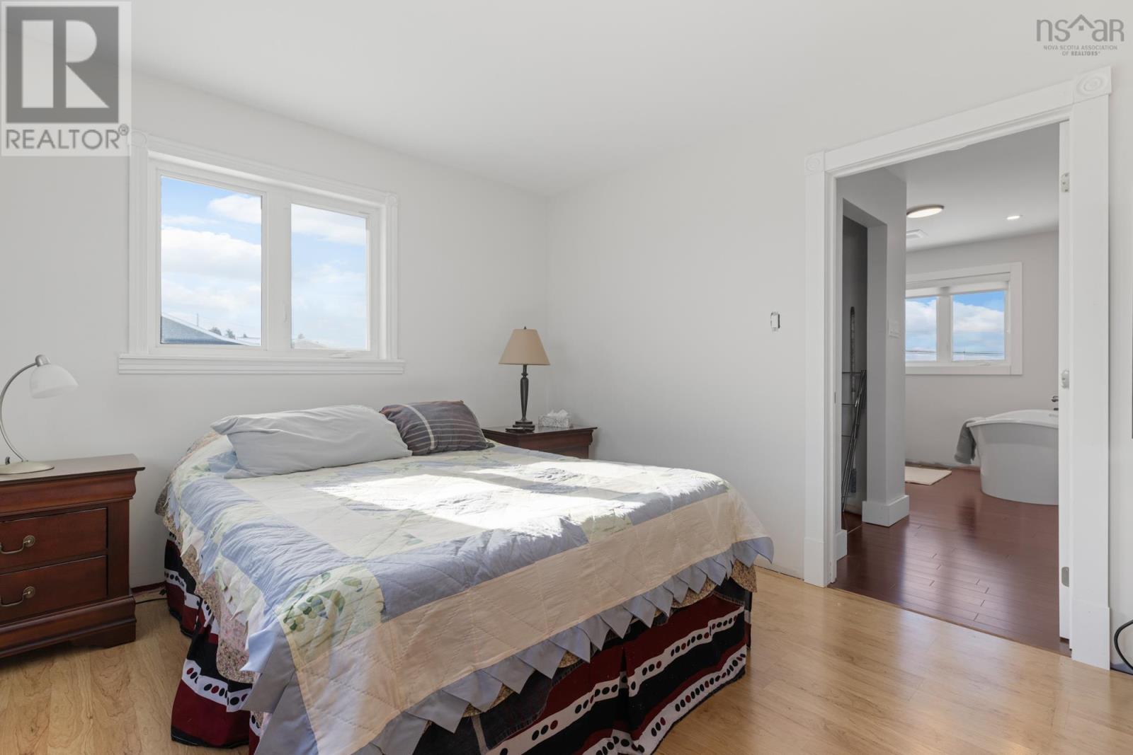 1454 Terence Bay Road Property Photo 27