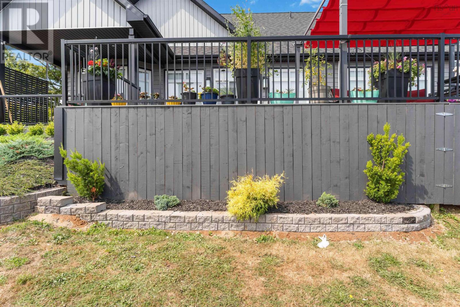 180 King Street Property Photo 47