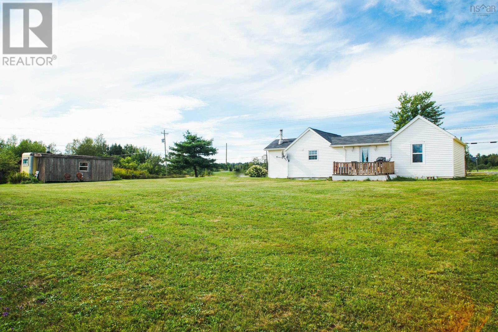 4606 Highway 2 Property Photo 23