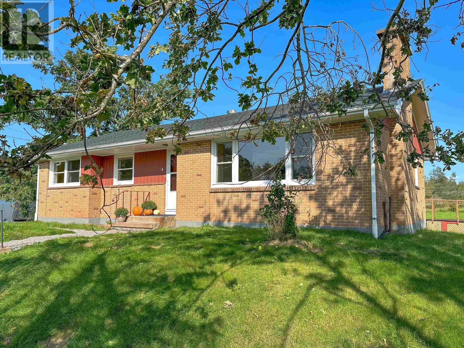 6 Dairy Lane Property Photo 5