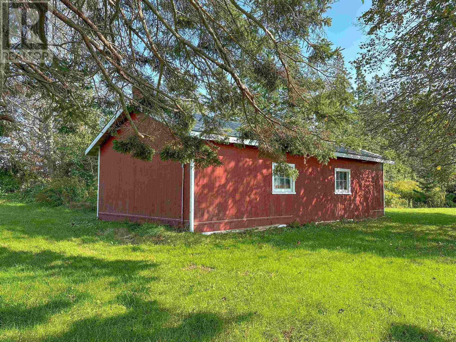 6 Dairy Lane Property Photo 37