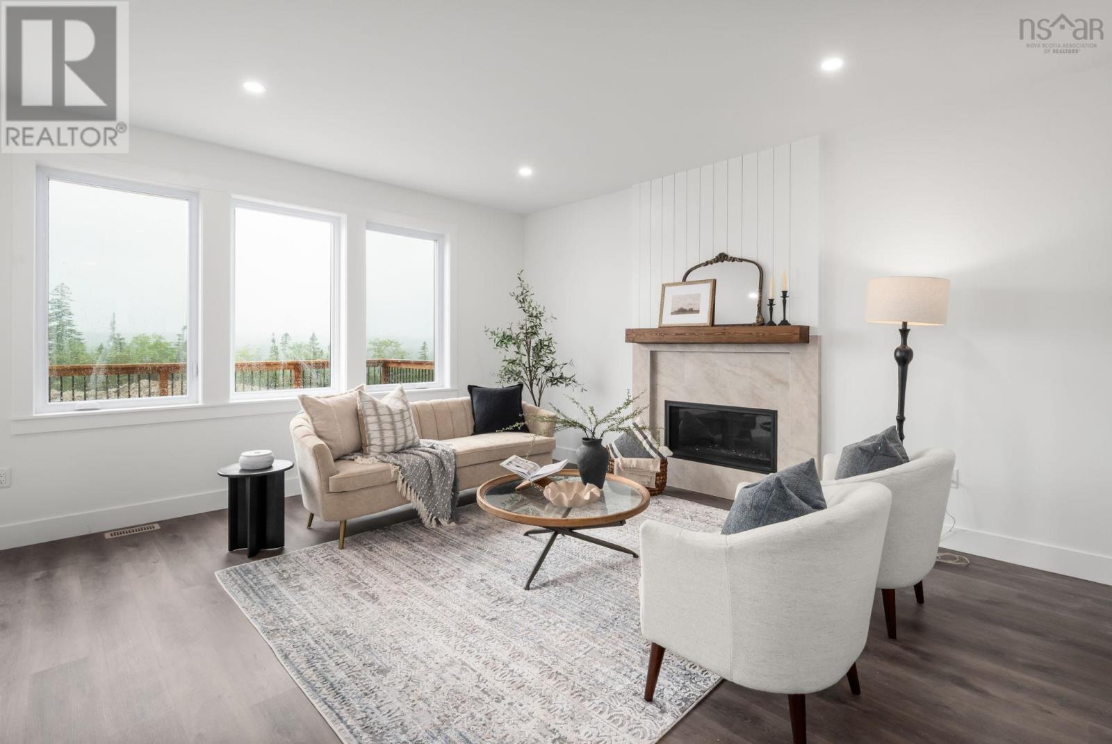 16 Wanders Way Property Photo 4