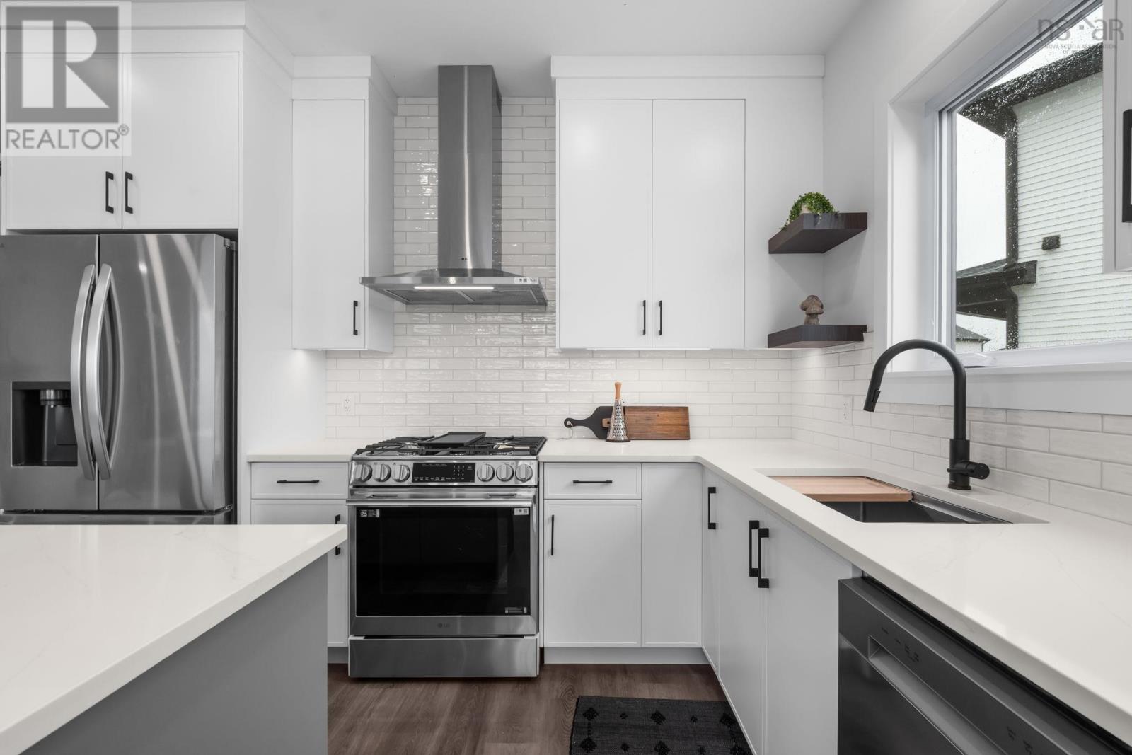 16 Wanders Way Property Photo 16