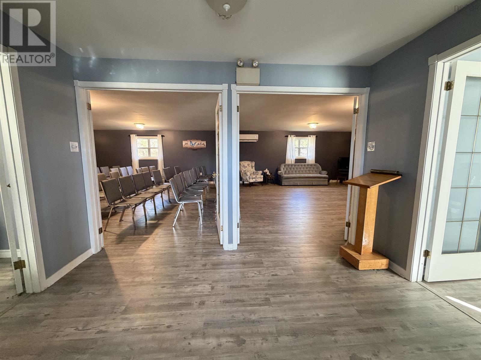 429 Highway 7 Property Photo 10