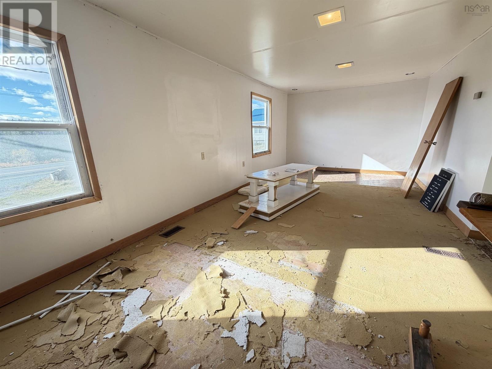 429 Highway 7 Property Photo 39