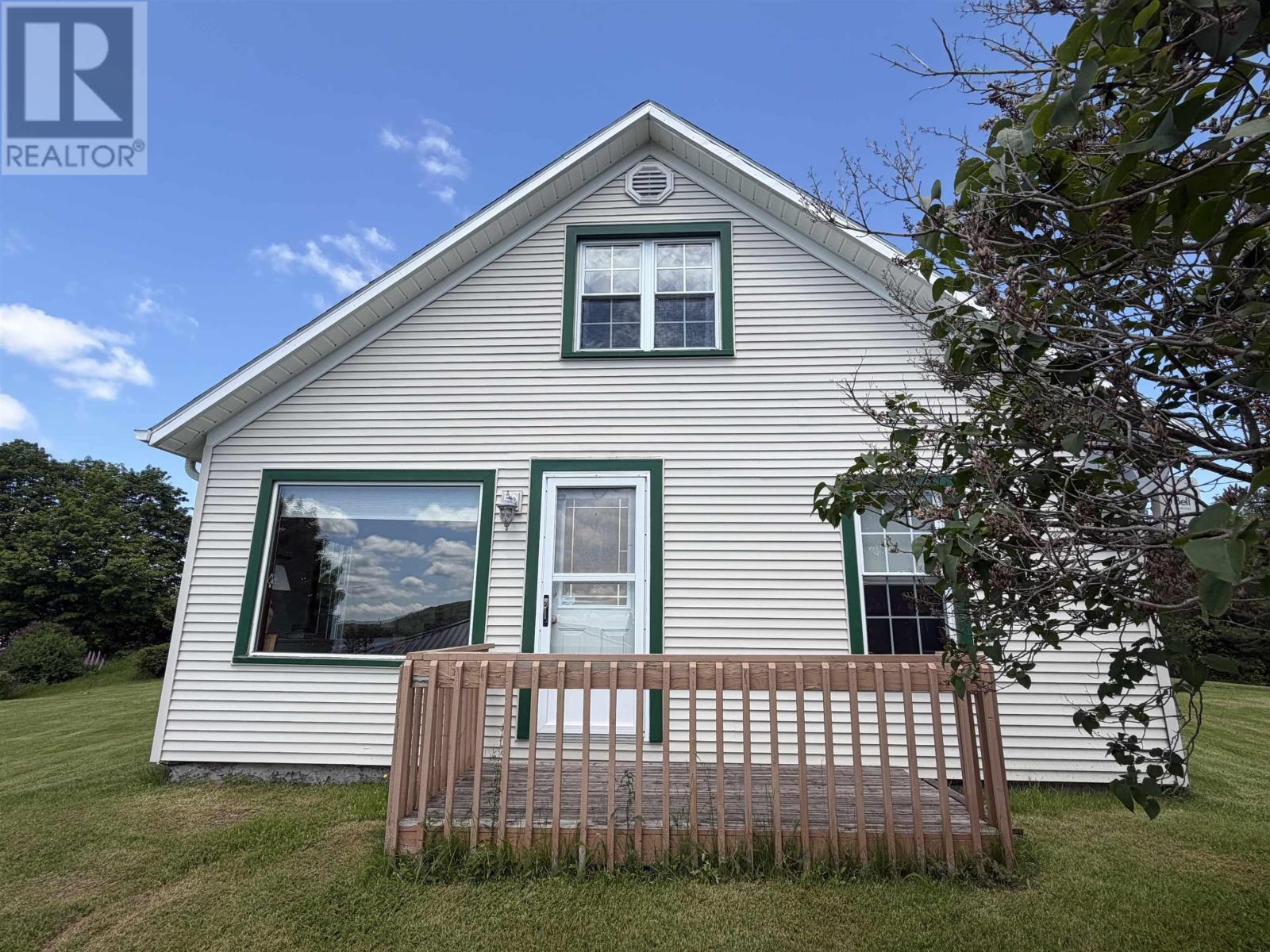 9596 105 Highway Property Photo 9