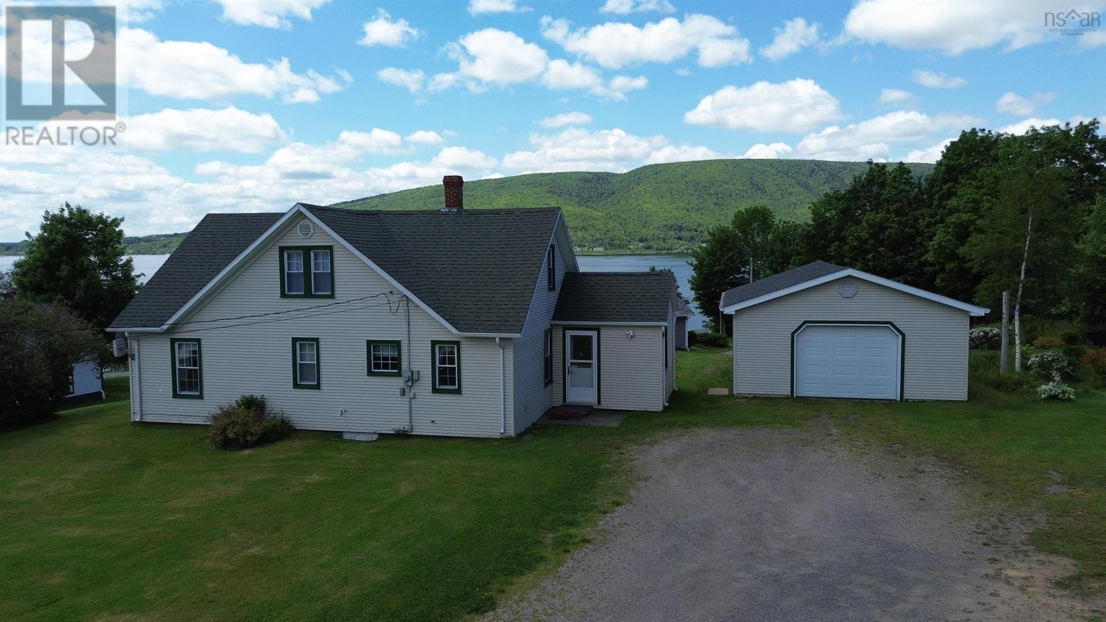 9596 105 Highway Property Photo 11