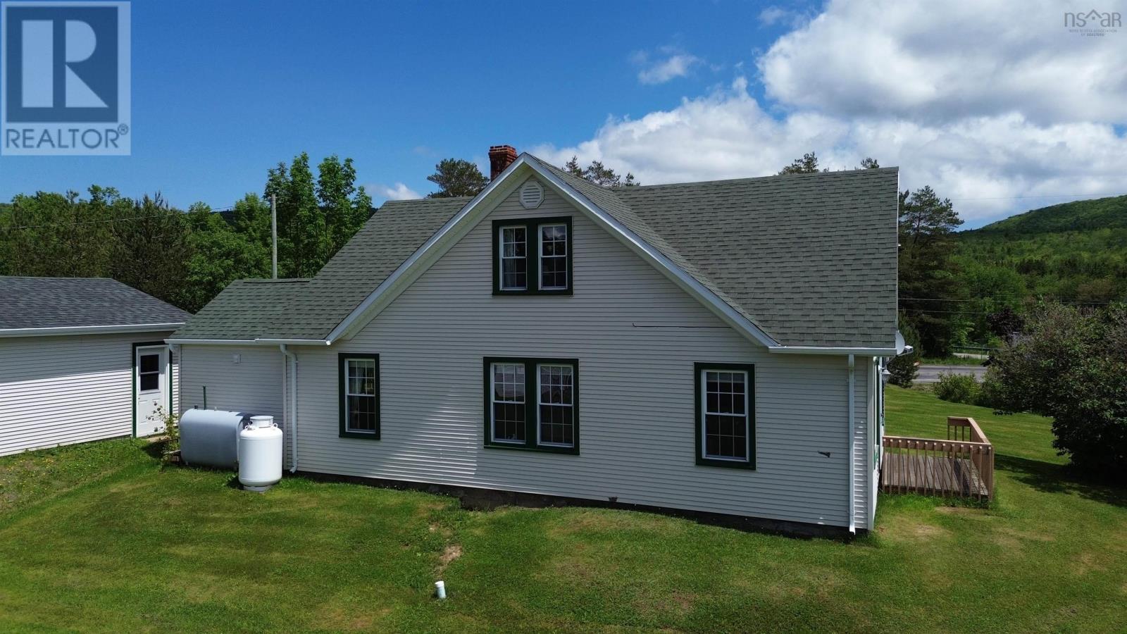 9596 105 Highway Property Photo 12