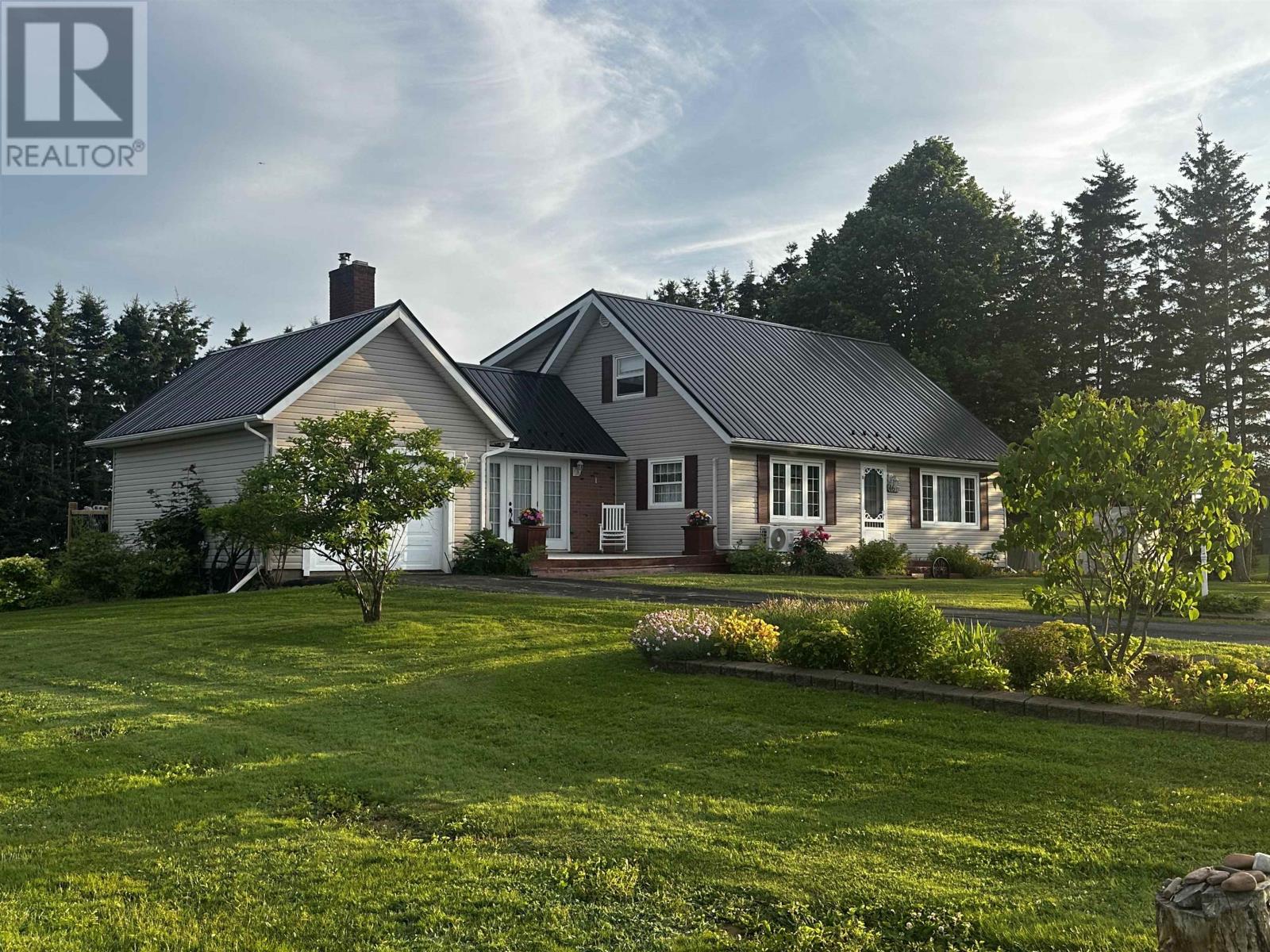 467 Route 2 Property Photo 1