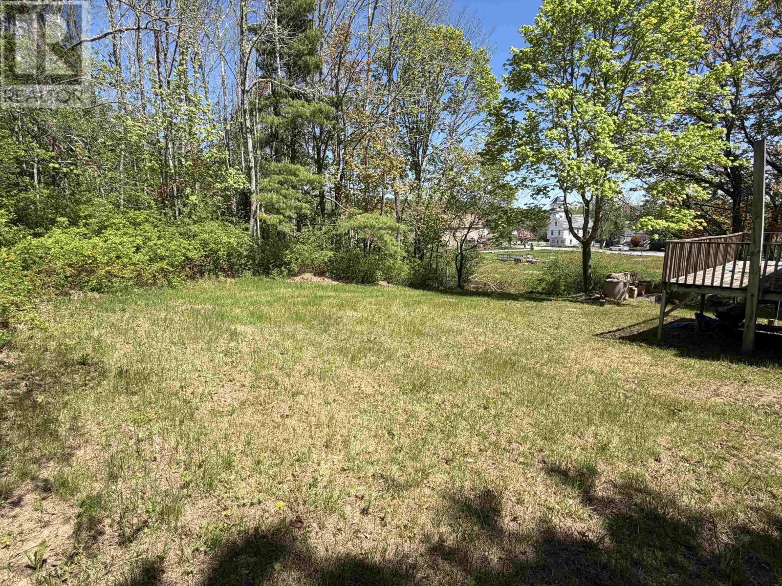 10 West Caledonia Road Property Photo 24