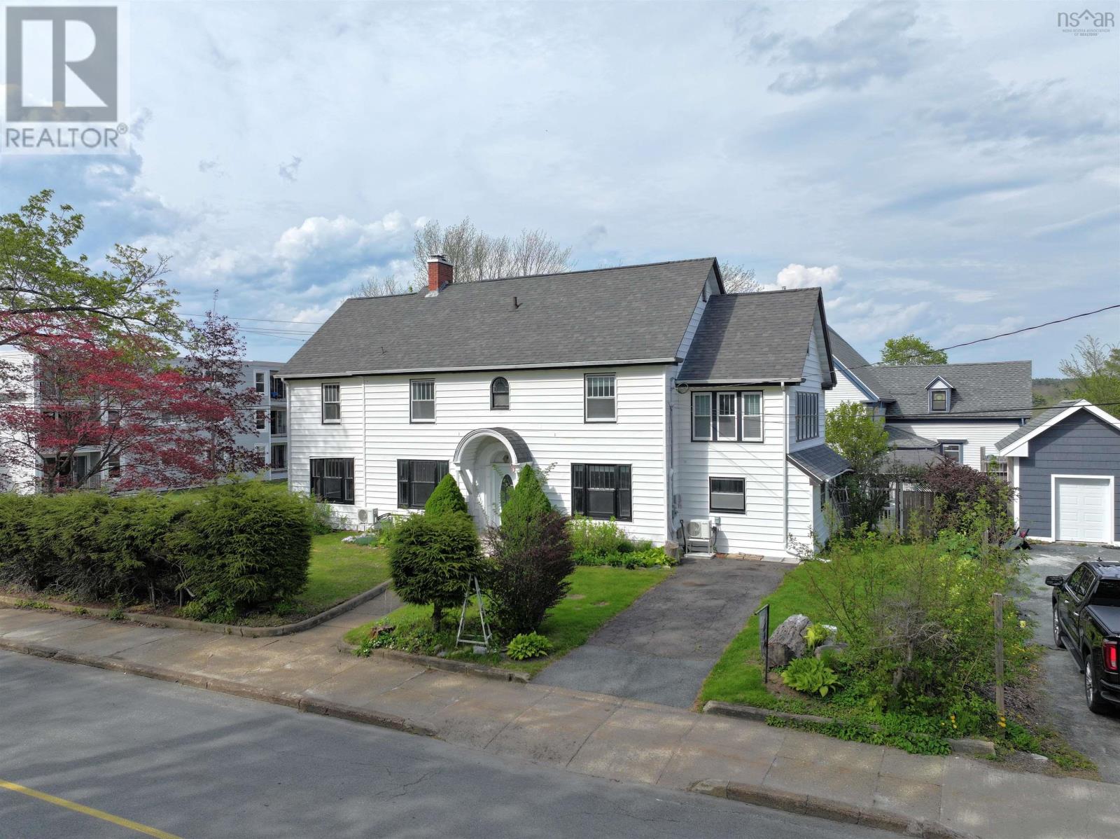 41 Alexandra Avenue Property Photo 2