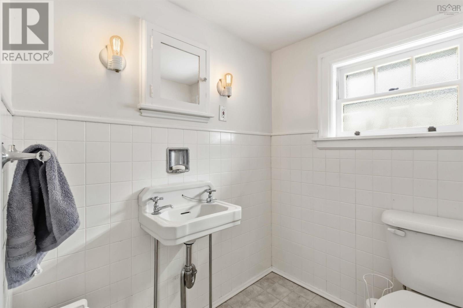 41 Alexandra Avenue Property Photo 19