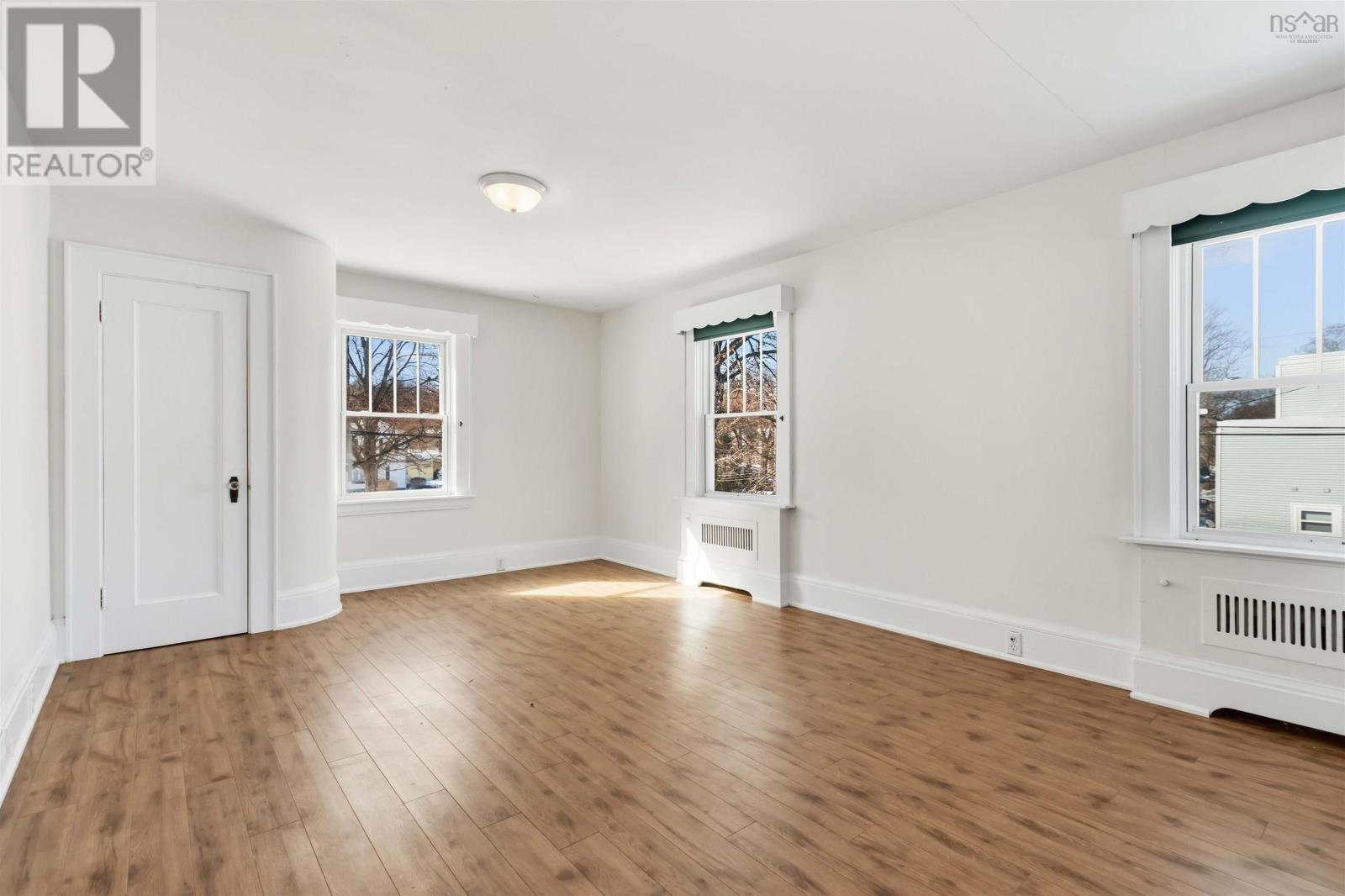 41 Alexandra Avenue Property Photo 30
