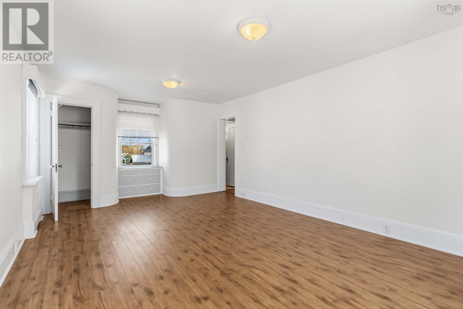41 Alexandra Avenue Property Photo 31